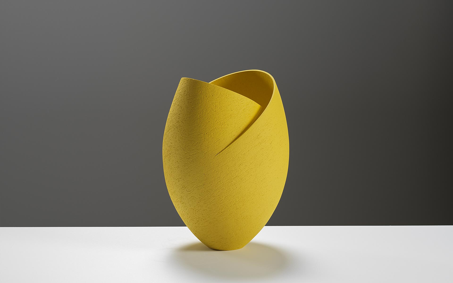 Yellow cut and altered vessel
